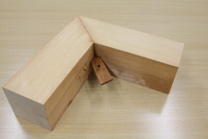 翠雲堂の匠の技「継ぎ手（組木）」
