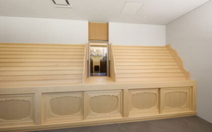 Kōanji Temple (Fuchū City, Tokyo)　Memorial tablet shelf and Columbarium