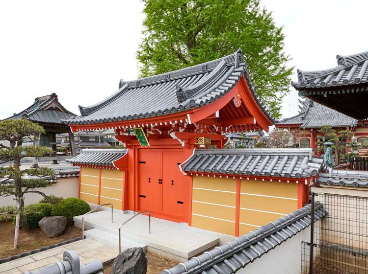 金乗院様山門（薬医門）