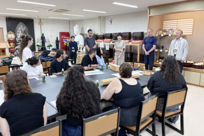 Dr. Erez Golani Solomon (Senior Lecturer) and 16 students from Bezalel Academy of Arts and Design, Department of Architecture (Jerusalem, Israel), visited our workshop.